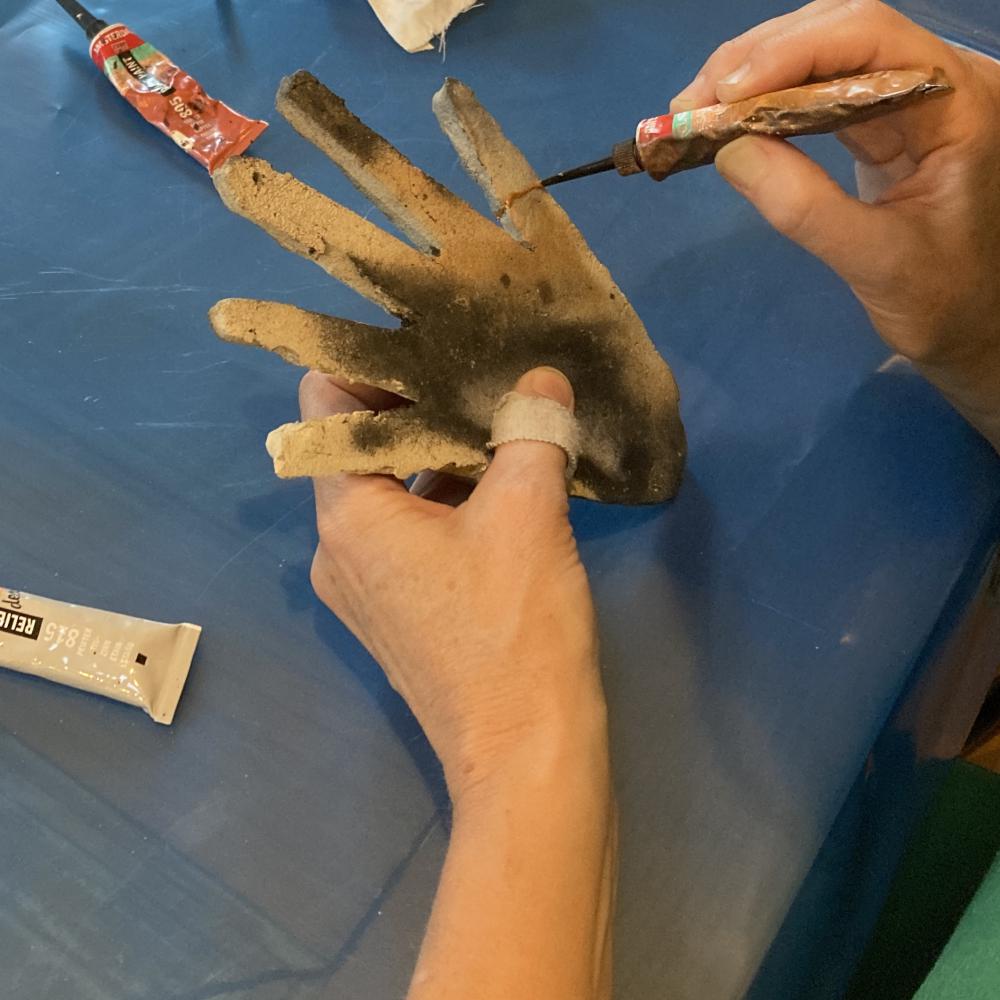 Atelier 'Kintsugi', réparation en or