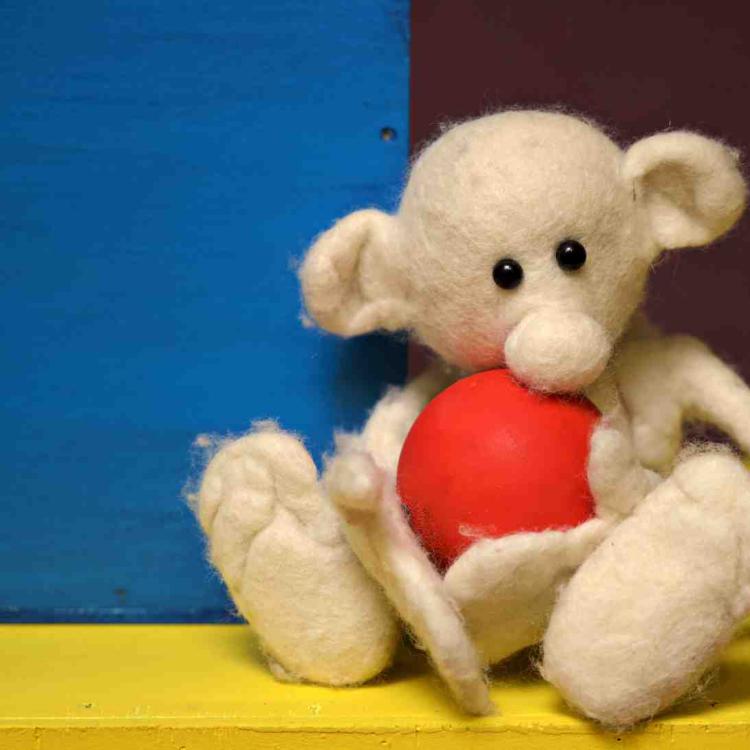 Dans la boîte,Spectacle pour les tout petits 28/12 à 17h