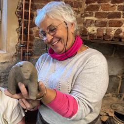 Atelier terre avec Lina, les mardi de 14h à 17h